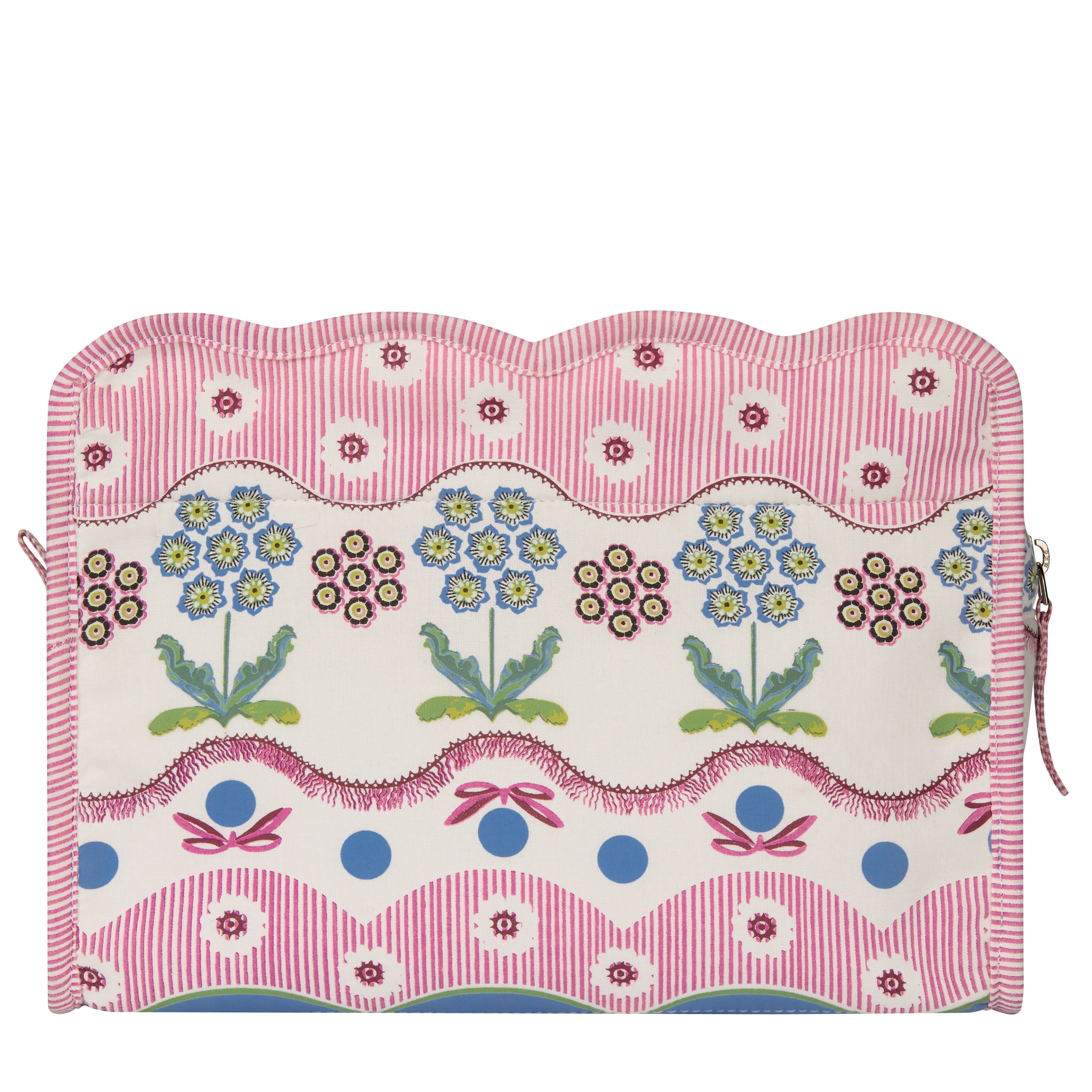 Woven Flowers Scallop Wash Bag