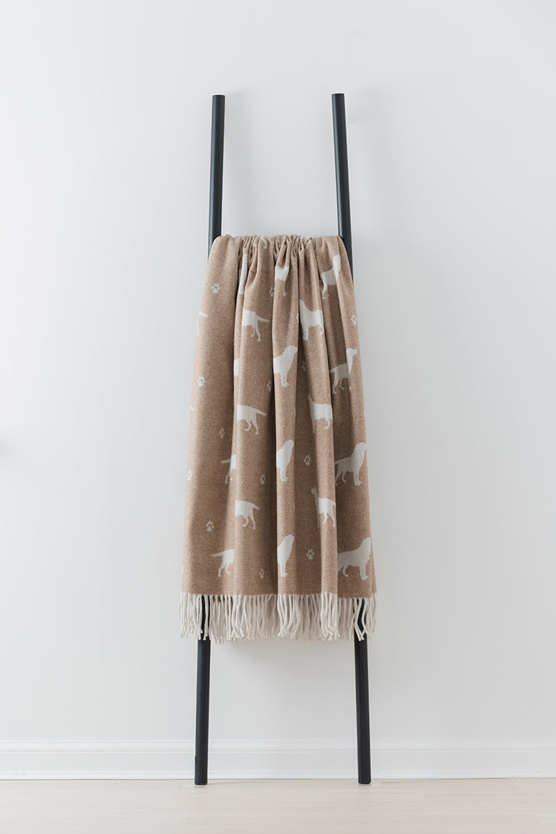 Nature Labrador Bran merino lambswool throw by Remony