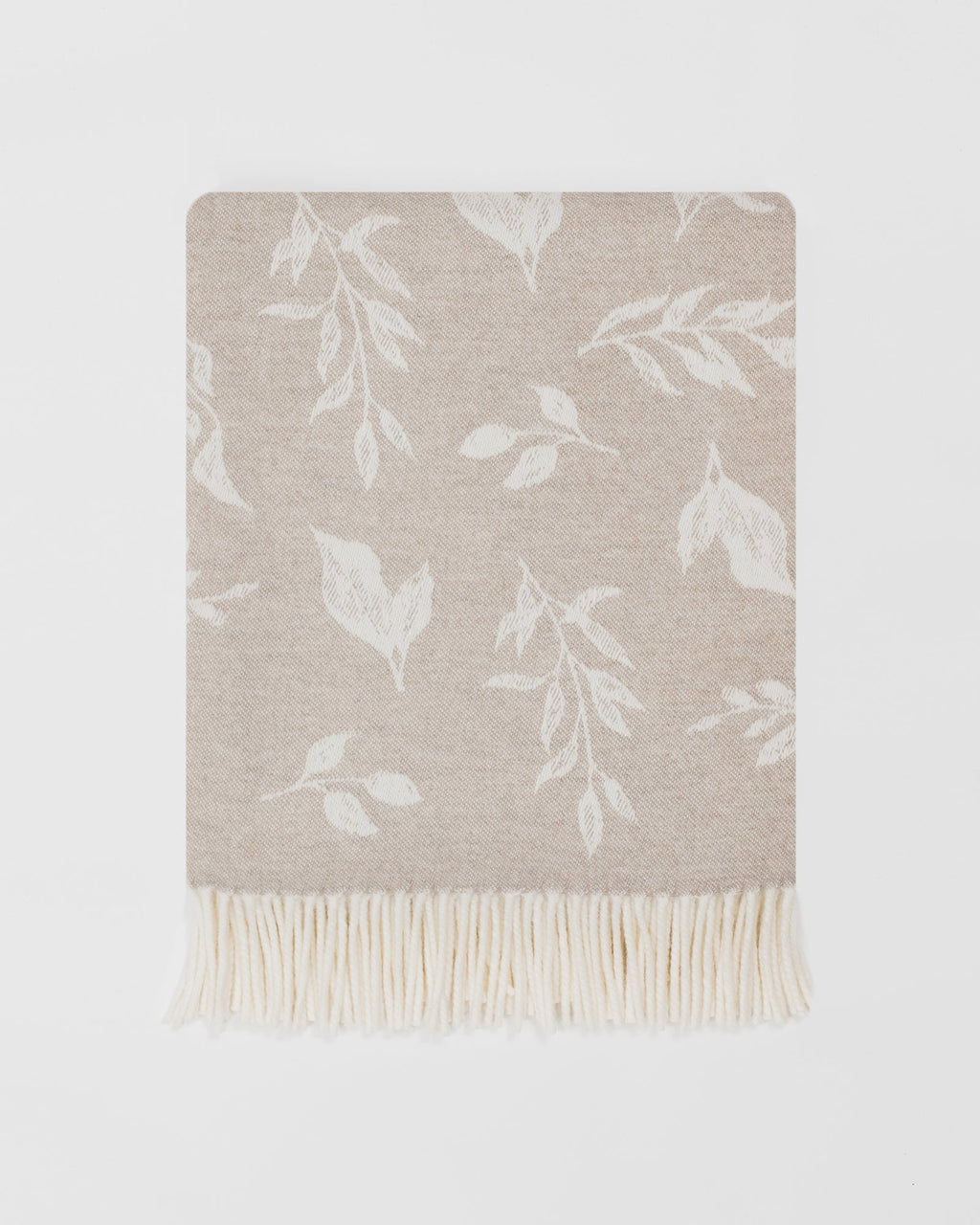 Nature Leaf Oatmeal merino lambswool throw by Remony - detail