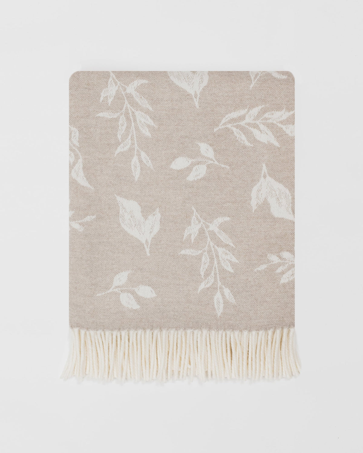 Nature Leaf Oatmeal merino lambswool throw by Remony - detail