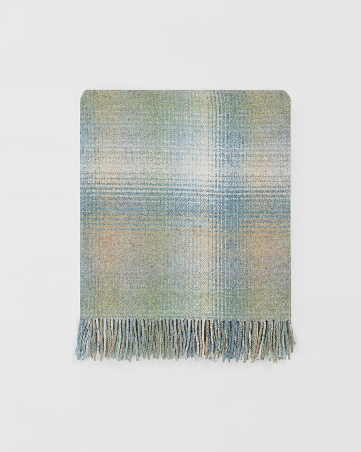 Lunan Meadow merino lambswool throw by Remony - detail
