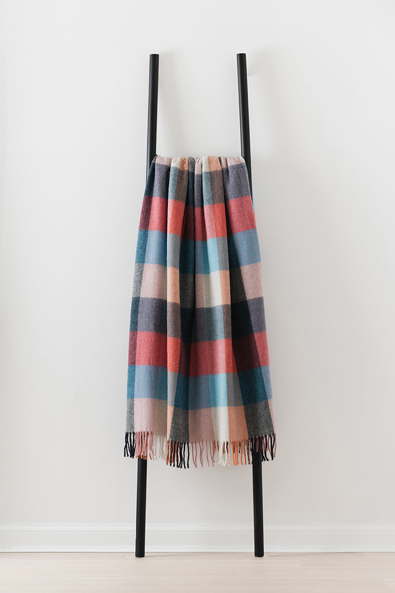 Dunira Sorbet merino lambswool throw by Remony