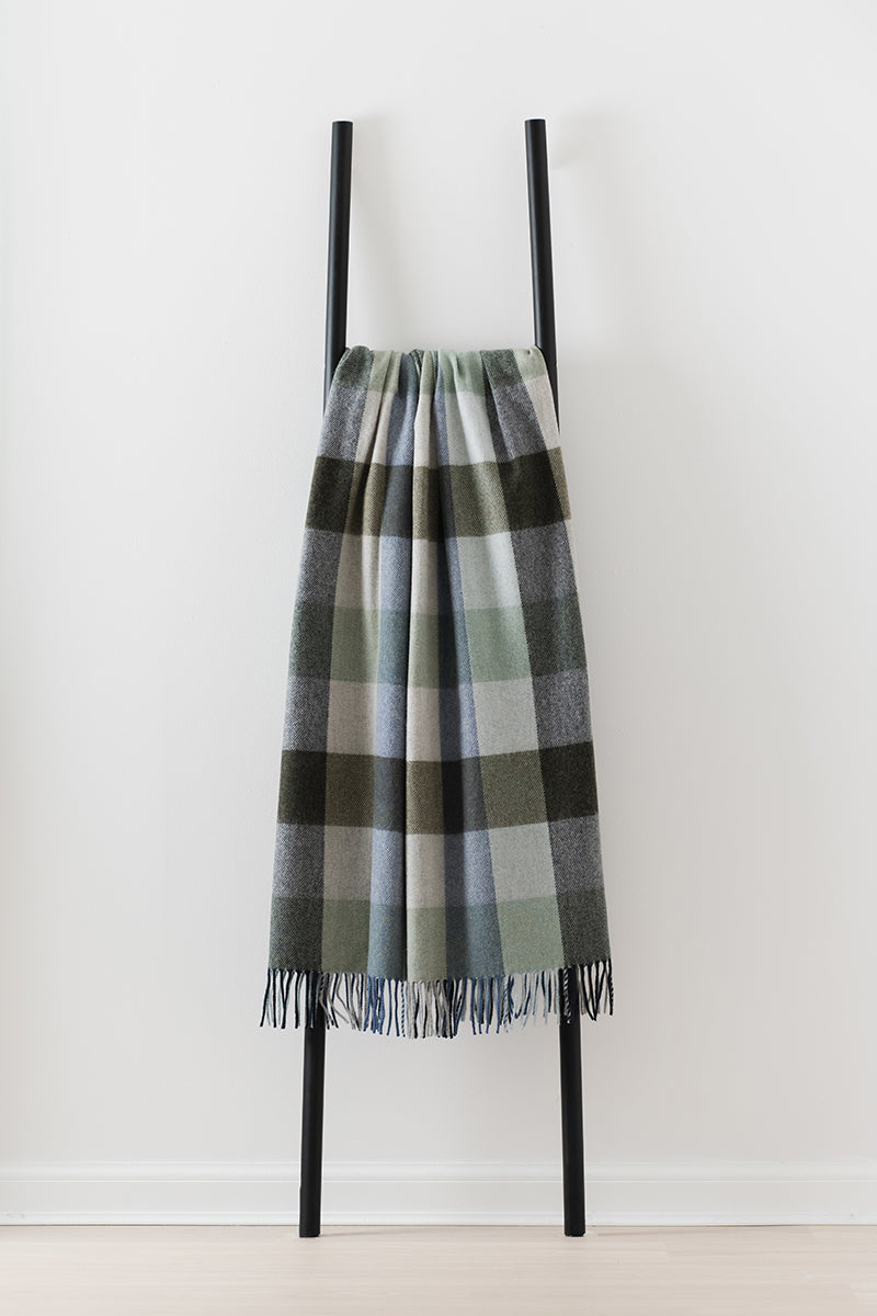 Dunira Topaz merino lambswool throw by Remony