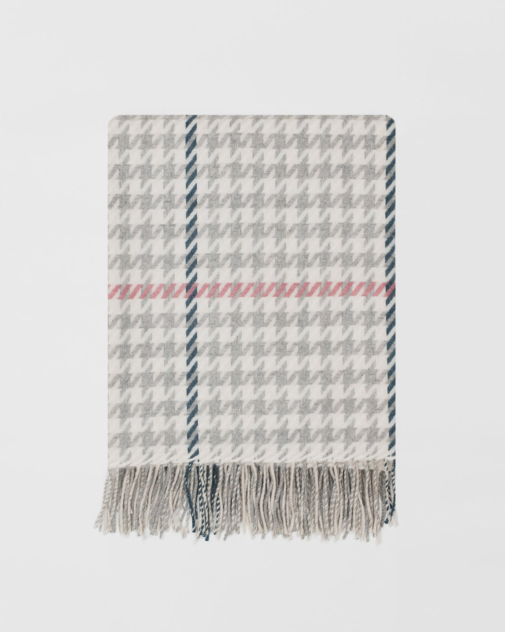 Carroglen Silver merino lambswool throw by Remony - detail