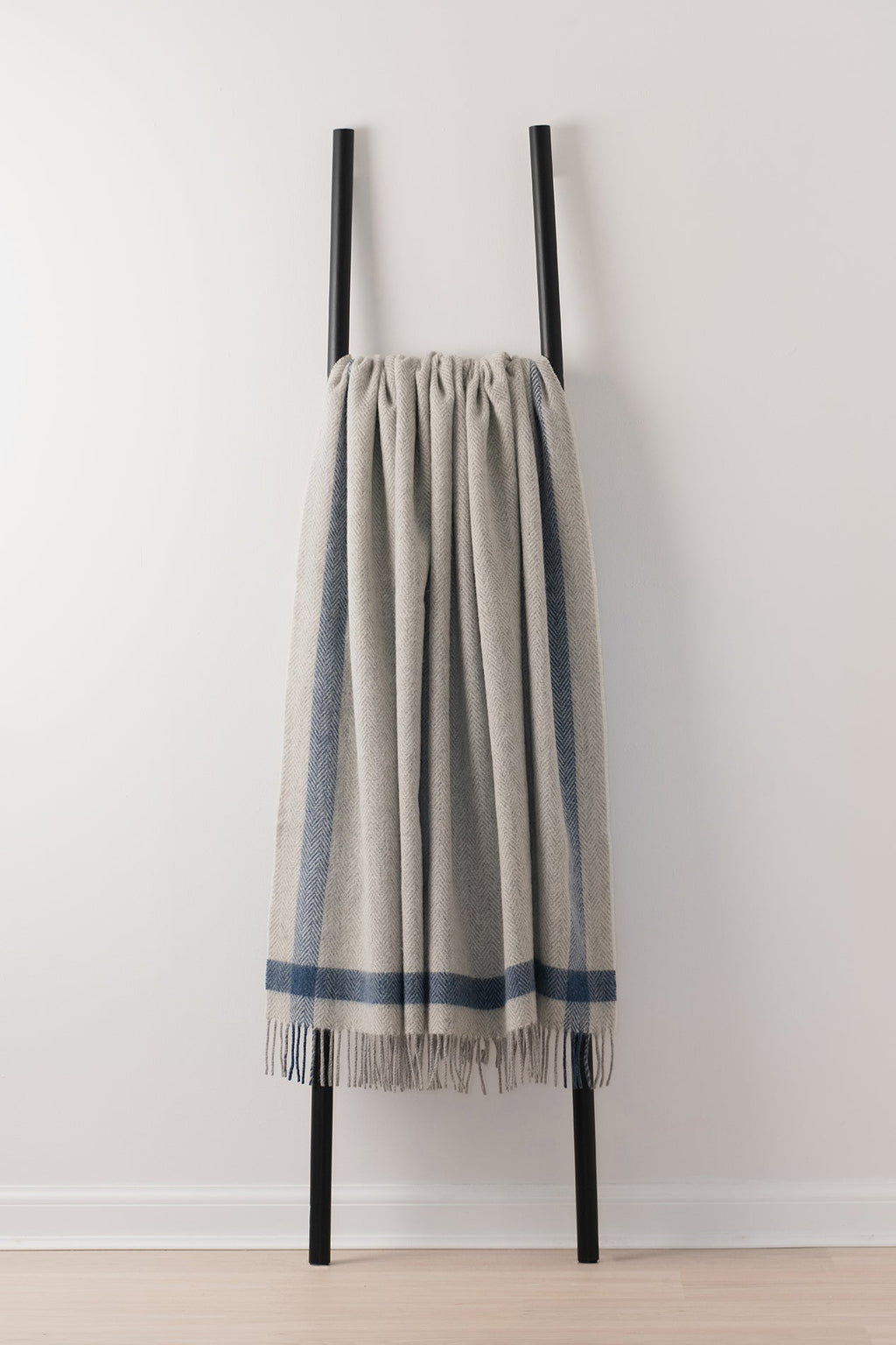Stix Nimbus recycled wool throw by Remony